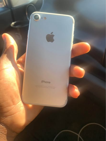 iPhone 7 photo 2