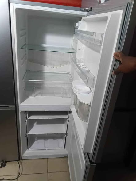 Fridge photo 4