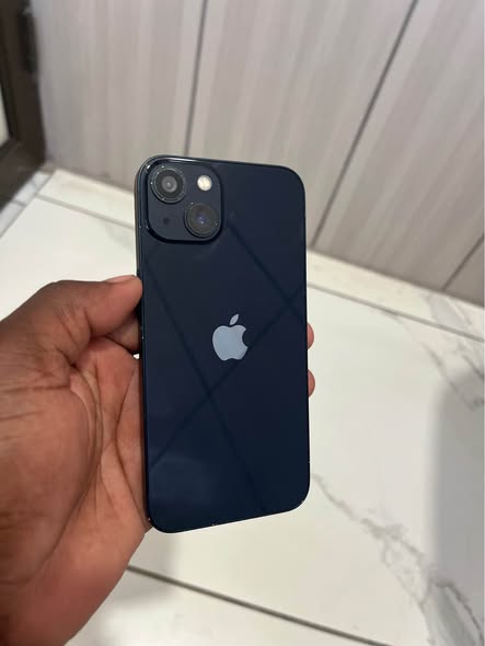 iPhone 13 128GB photo 3