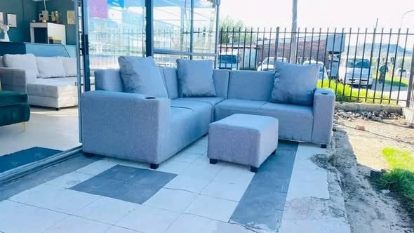 L Shape Couch photo 4