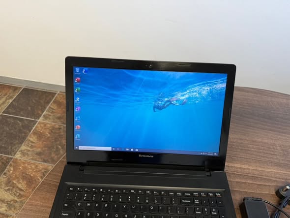 Lenovo i3 Pro Laptop photo 2