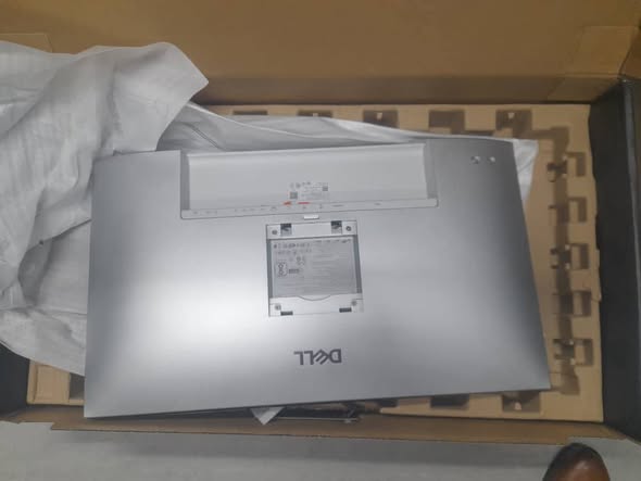 Dell Monitor photo 5