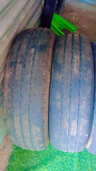 Toyota quantum tyres photo 2
