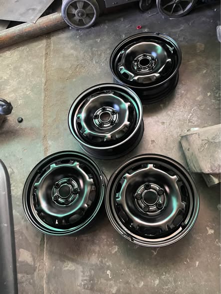 14 inches Heavy duty Polo/Jetta universal rims photo 2