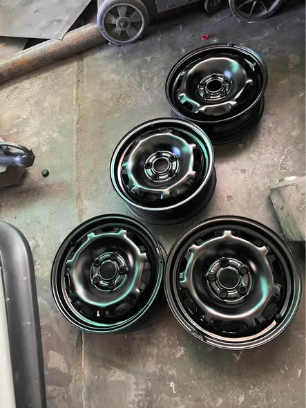 14 inches Heavy duty Polo/Jetta universal rims photo 3