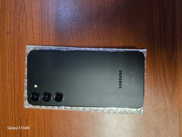 Samsung S23 plus photo 1