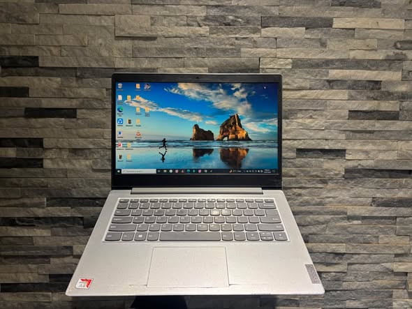 Lenovo slim PC photo 1