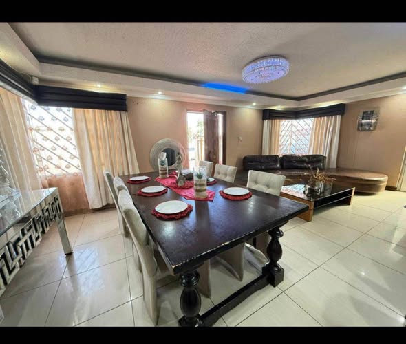 House for sale in Cimbebasia photo 2
