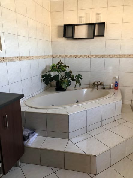House for sale in Cimbebasia photo 5
