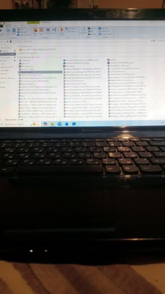 Lenovo laptop photo 3