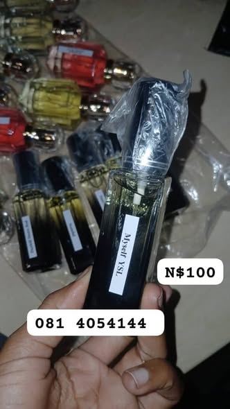 Perfumes photo 2