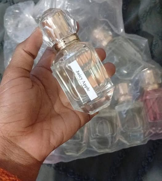 Perfumes photo 1