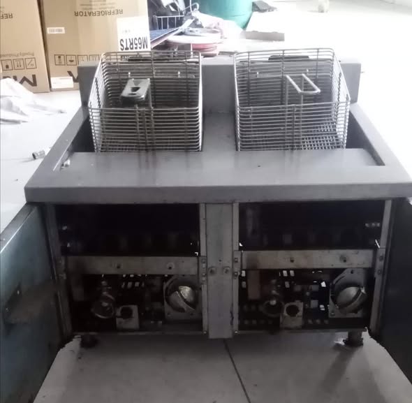 2 Chips machine Gas and electricity photo 1
