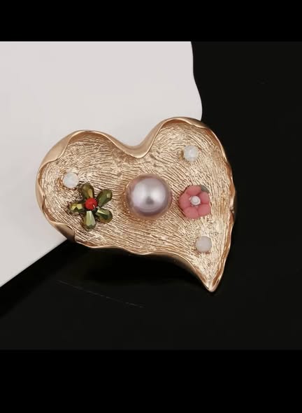 Brooches photo 5