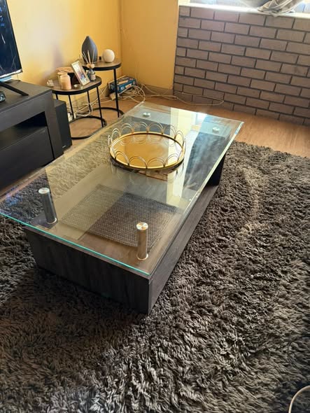 Table photo 3