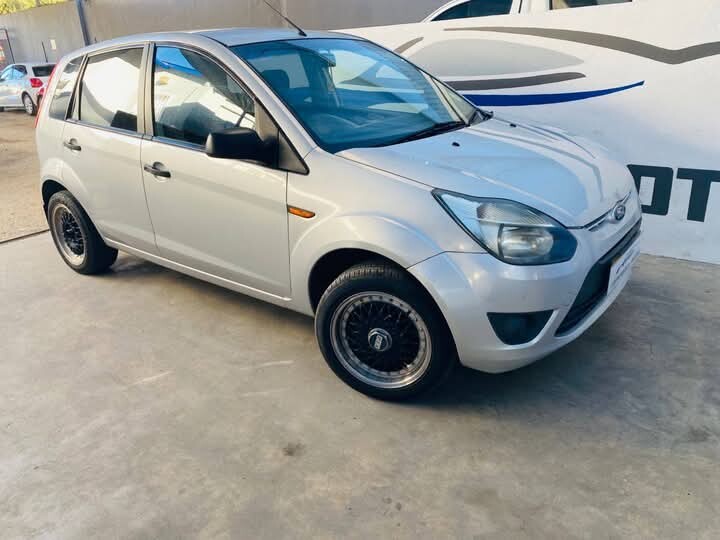 2014 Ford Figo 1.4 Hatchback photo 1