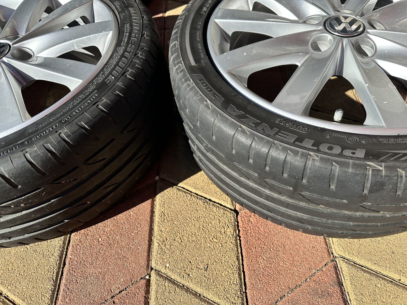 Golf original 17” rims and tyres for sale photo 4