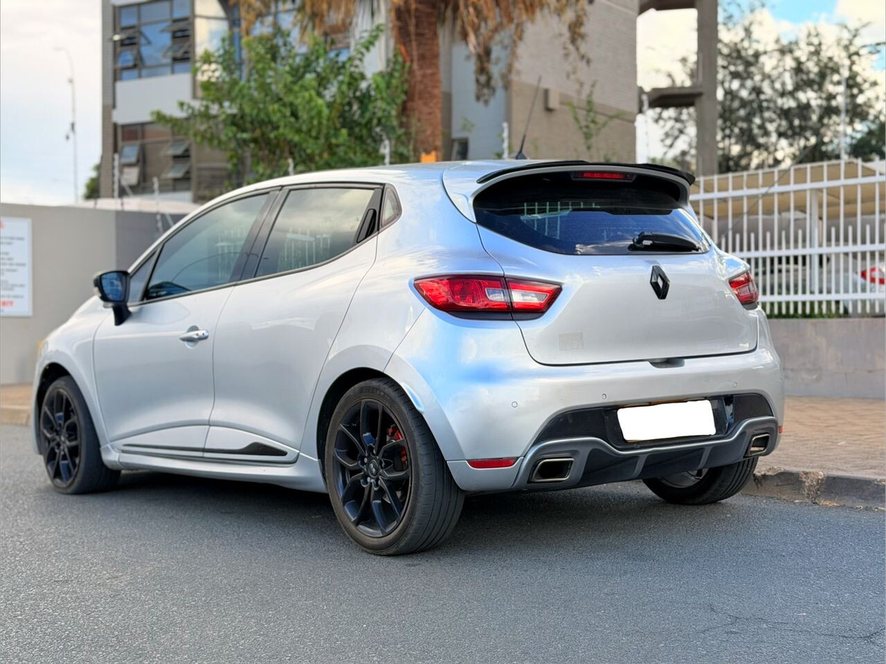 Clean Renault RS photo 9