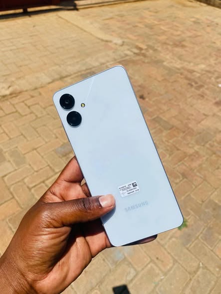 Samsung A06 photo 2