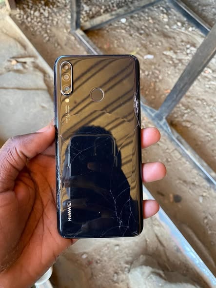 HUAWEI P30 LITE photo 1