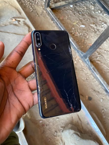 HUAWEI P30 LITE photo 4