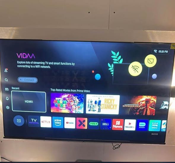 Samsung 55 inch Smart TV photo 4
