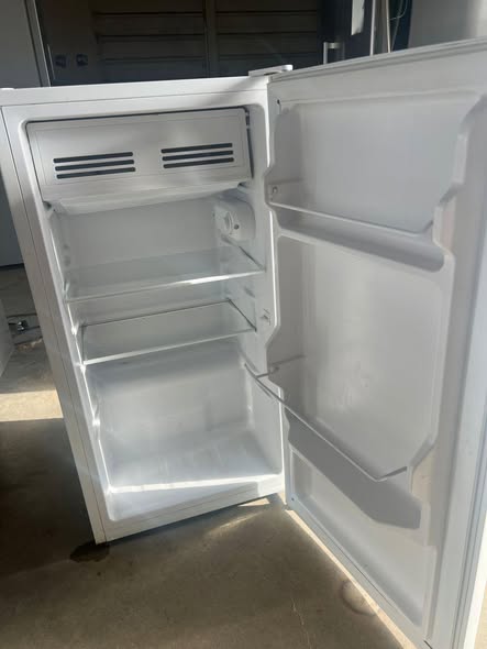 Min fridge photo 2
