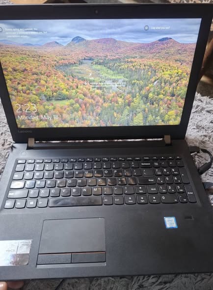 Lenovo laptop photo 1