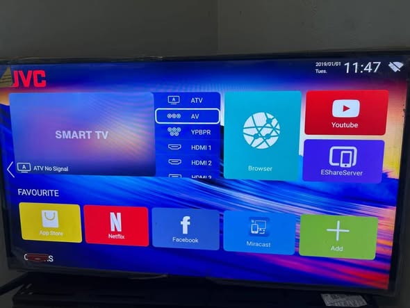 45inh tv JVC plus smart tv stick photo 2