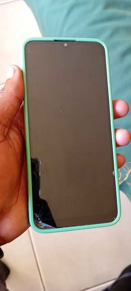 Galaxy A04E photo 1