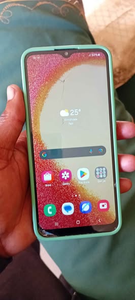 Galaxy A04E photo 2