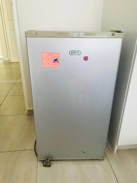 Defy mini fridge photo 1