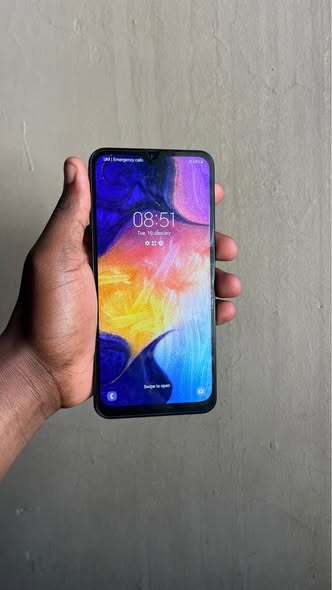 Samsung A50 128GB photo 1