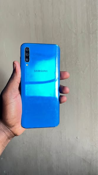 Samsung A50 128GB photo 2
