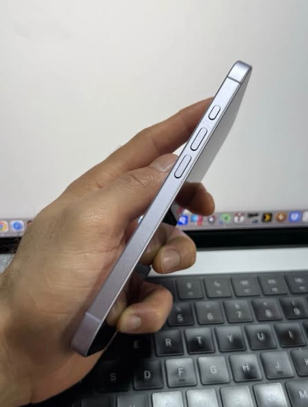 iPhone 17  256 gb photo 5
