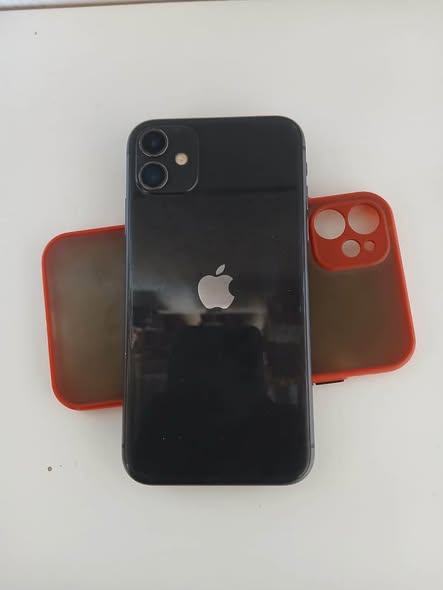 iPhone 11 photo 1