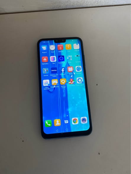Huawei Y9 2019 photo 2