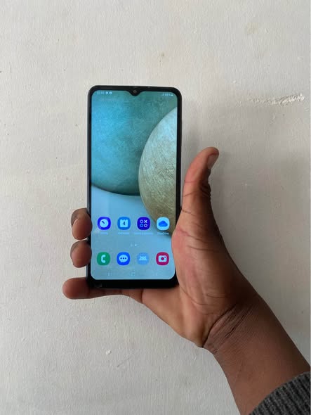 Samsung A12 photo 1