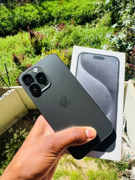 iPhone 15 pro max 256GB photo 1