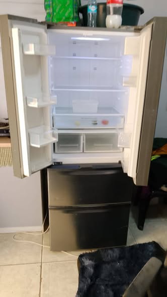 Russell Hobbs fridge photo 2