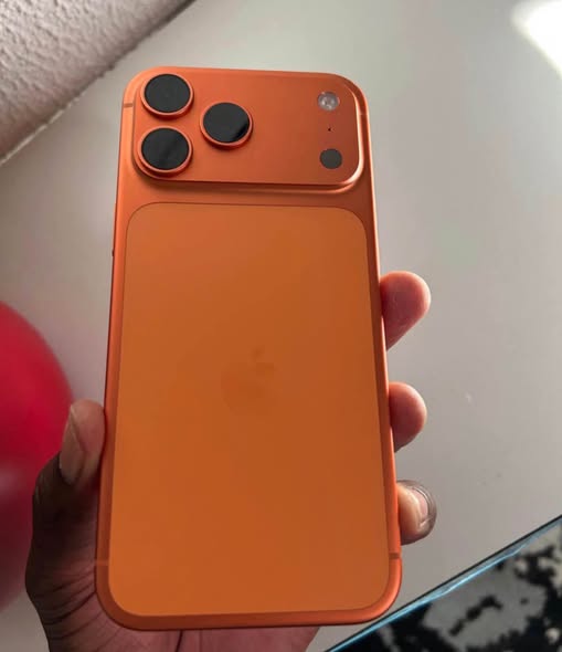 iPhone 17 Pro Max photo 3