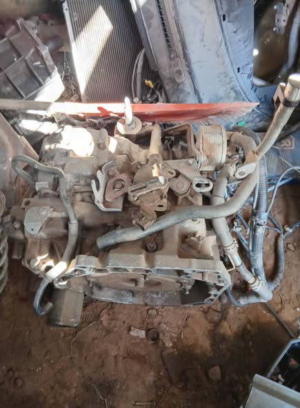 Nissan HR15 GEARBOX photo 2