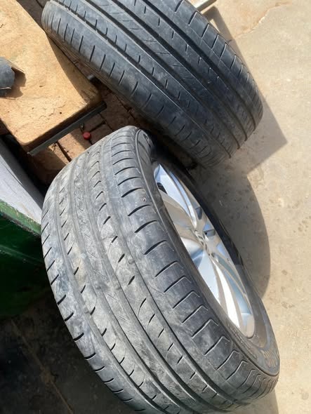 16" Rims photo 3