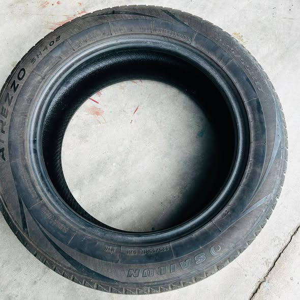 3x 225/55R17 tyres photo 1