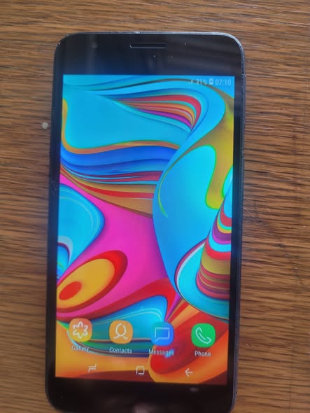 Samsung Galaxy A2 photo 1