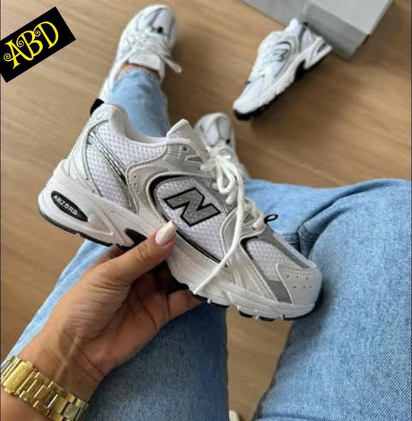 Sneakers photo 4