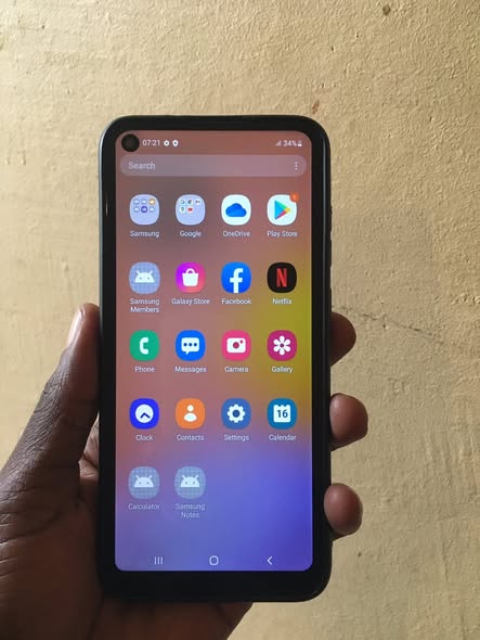 Samsung Galaxy A11 photo 2