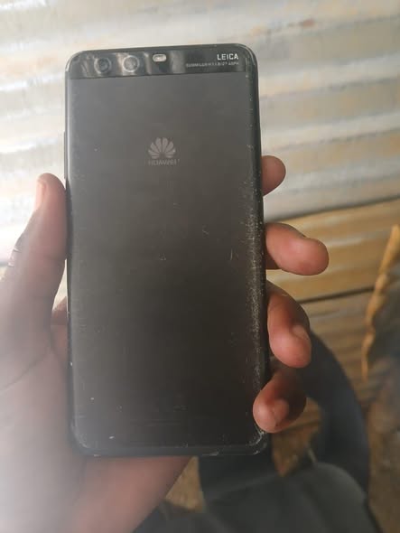 HUAWEI P10 Plus photo 2