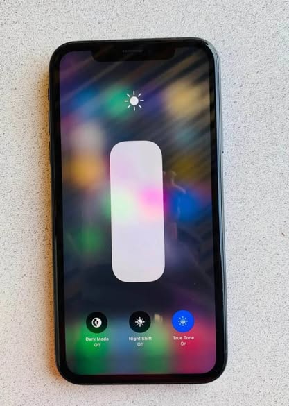 IPhone xr photo 3