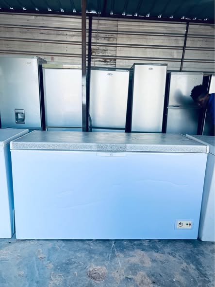 White 500 Liters Defy Deep Freezer photo 3